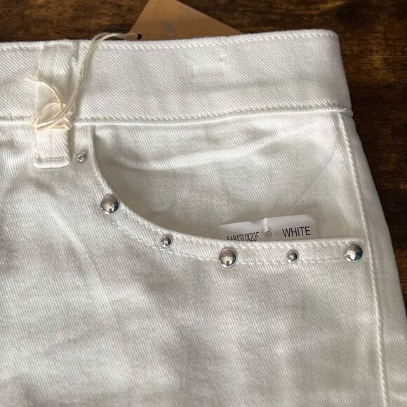 Mason & Belle Ardette Raw Hem Silver Studded Denim Shorts in White. Size 6. NWT! - Picture 7 of 15